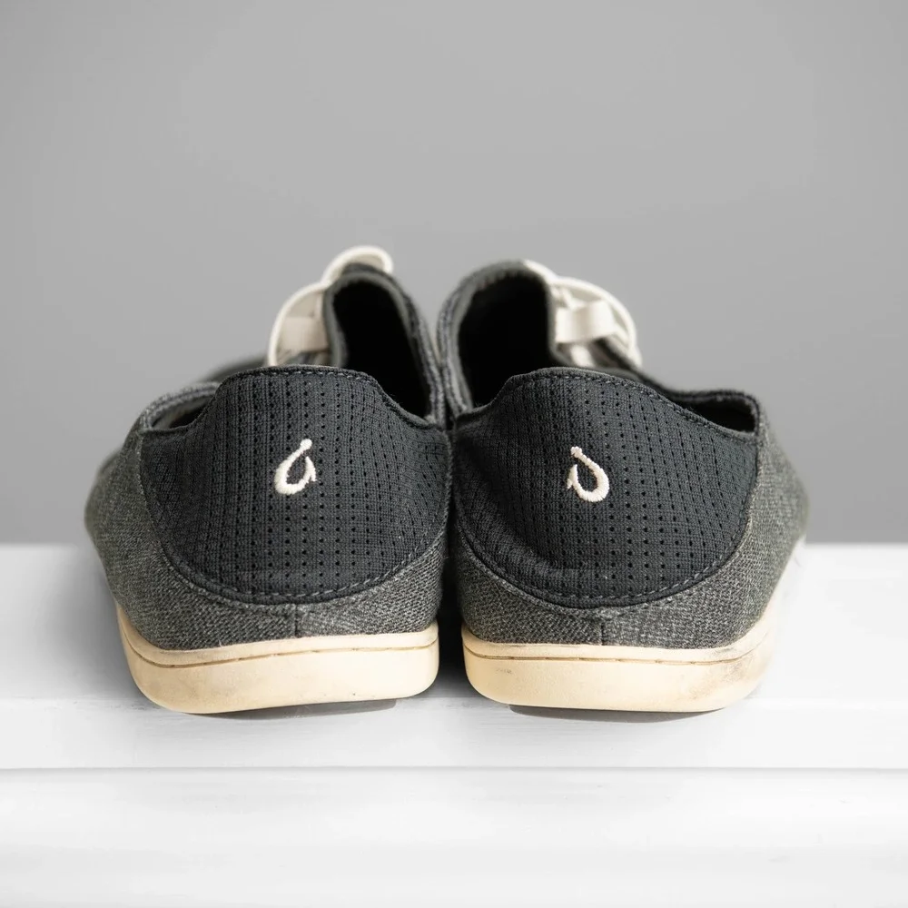 OluKai Nohea Moku Mens 13 Charcoal Gray Mesh Slip on Boat Shoes Beach Minimalist